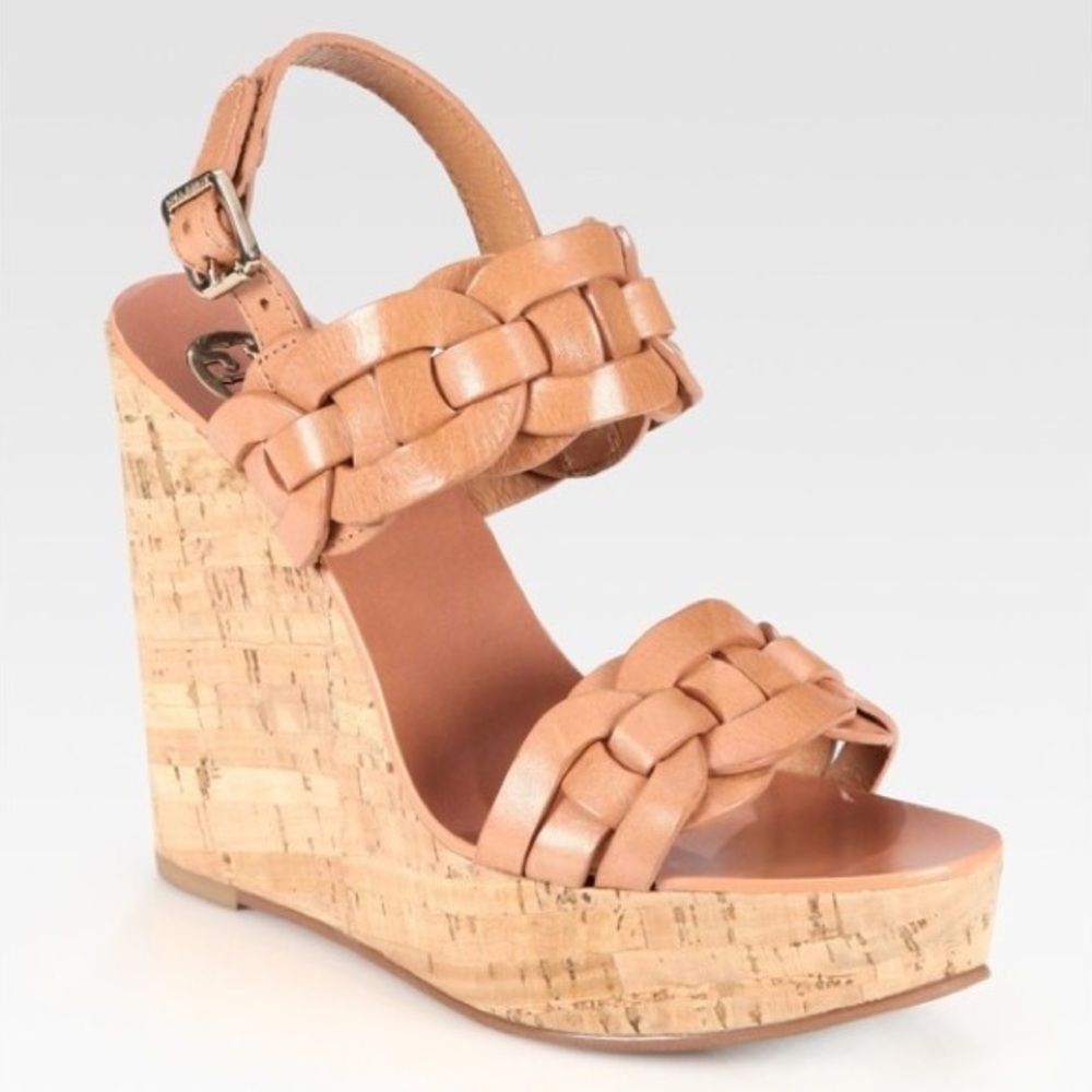 Tory Butch Wedges EUC SZ 6